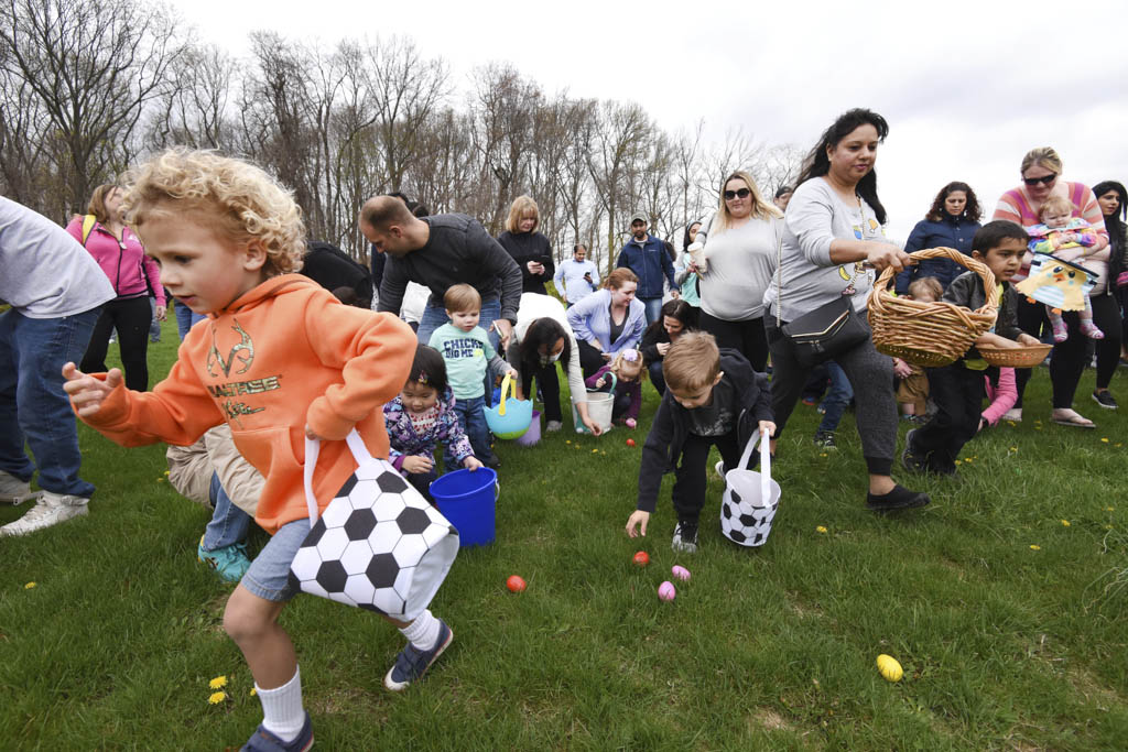 East Brunswick PBA holds egg hunt