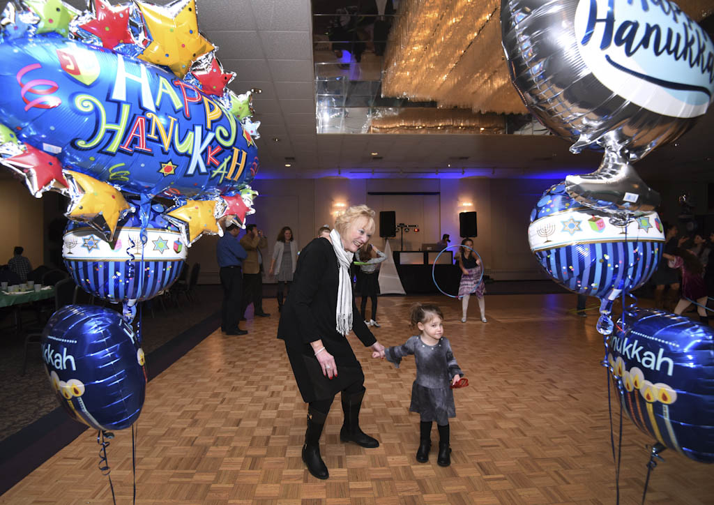 Hanukkah Family Sweetheart Dance will be held Dec. 1