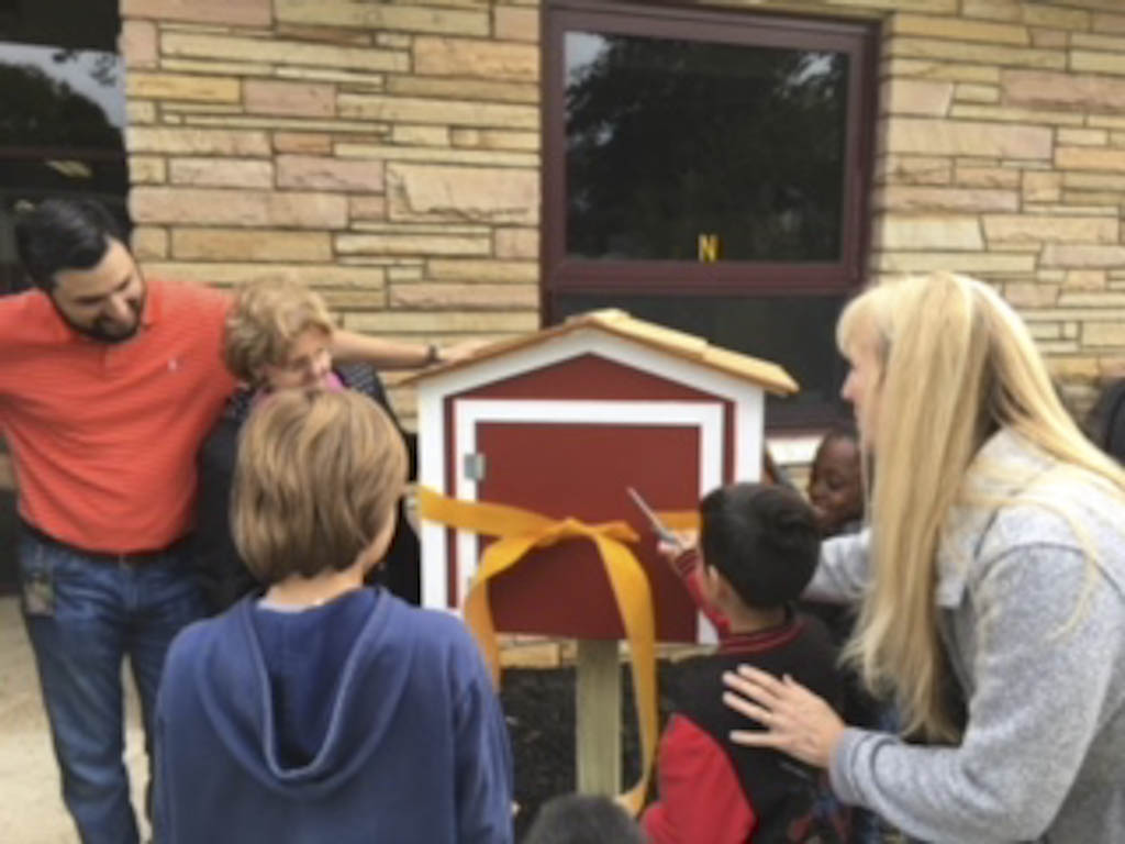 Jamesburg elementary school gets free ‘little libraries’