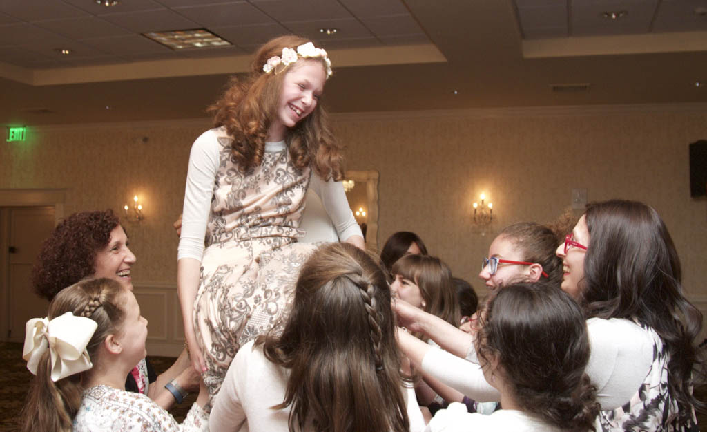 Local girl researches family history as part of her Bat Mitzvah celebration