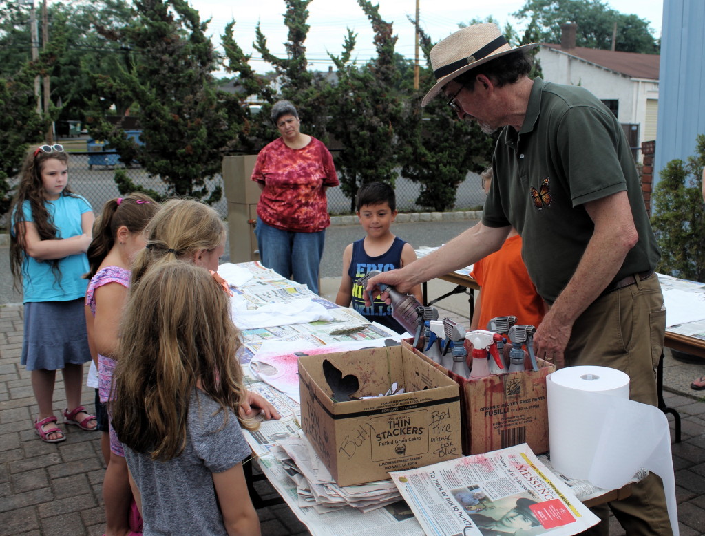 Wildlife expert teaches residents about butterflies