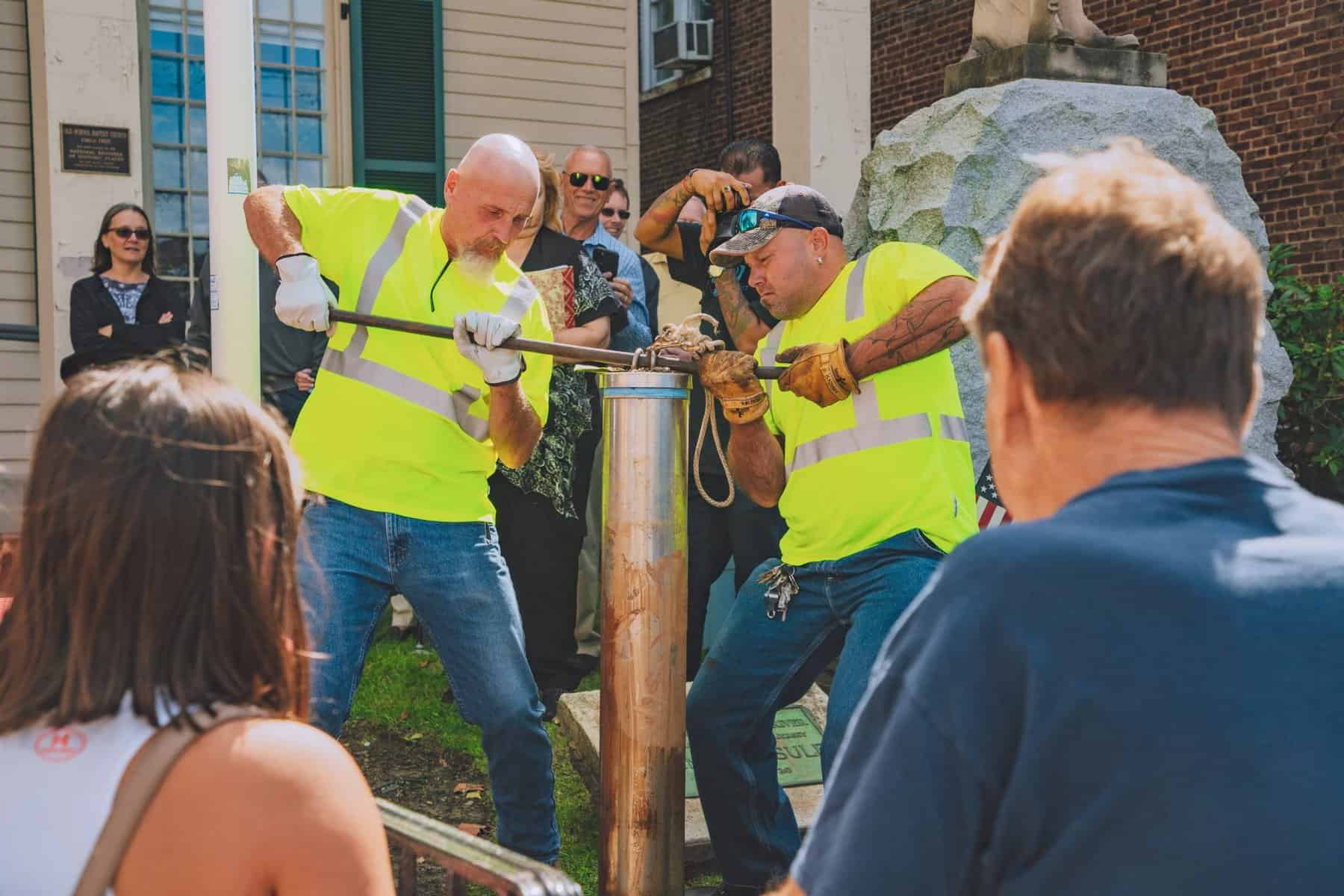 South River opens time capsule from 1970 to celebrate the borough’s 300th anniversary