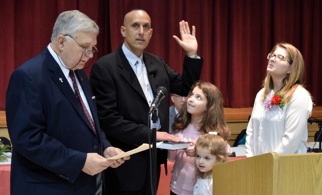 South River swears in new Borough Council members