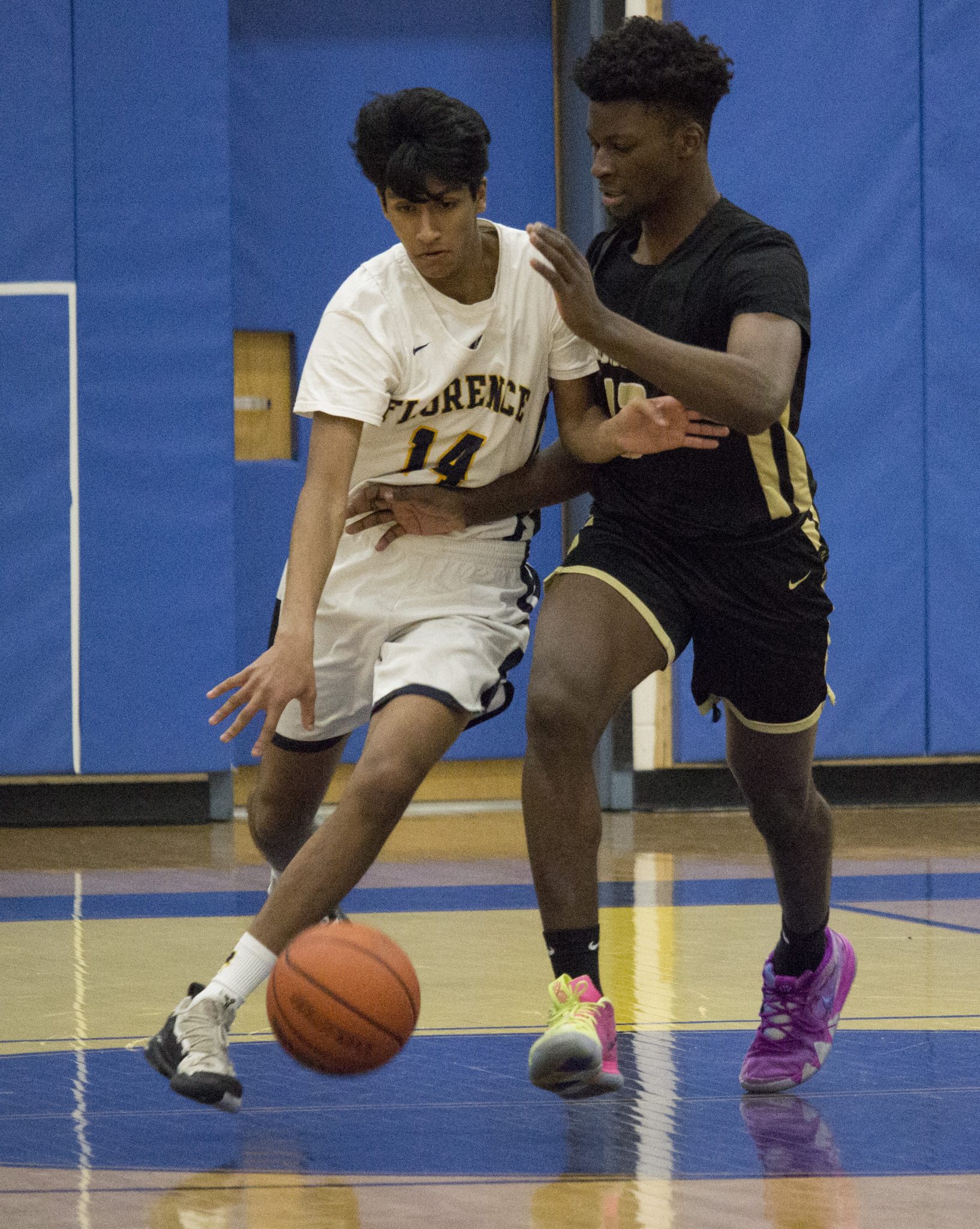 Florence High boys’ basketball crowned division champion