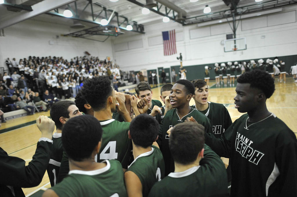 Saint Joseph pulls off thrilling victory in GMC hoops final