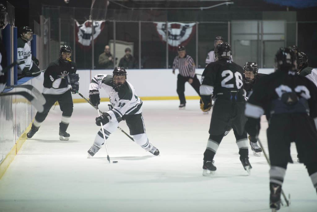 Saint Joseph ice hockey notches big third period to defeat Colonia