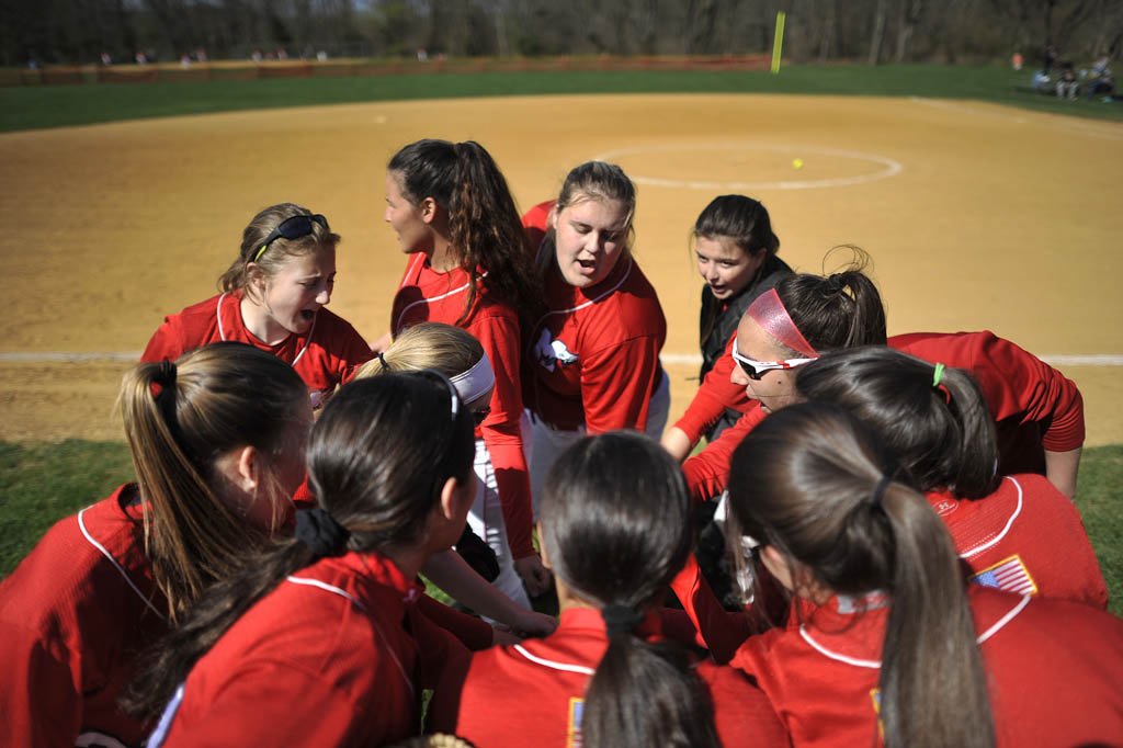 Braves’ softball team starting to find win column