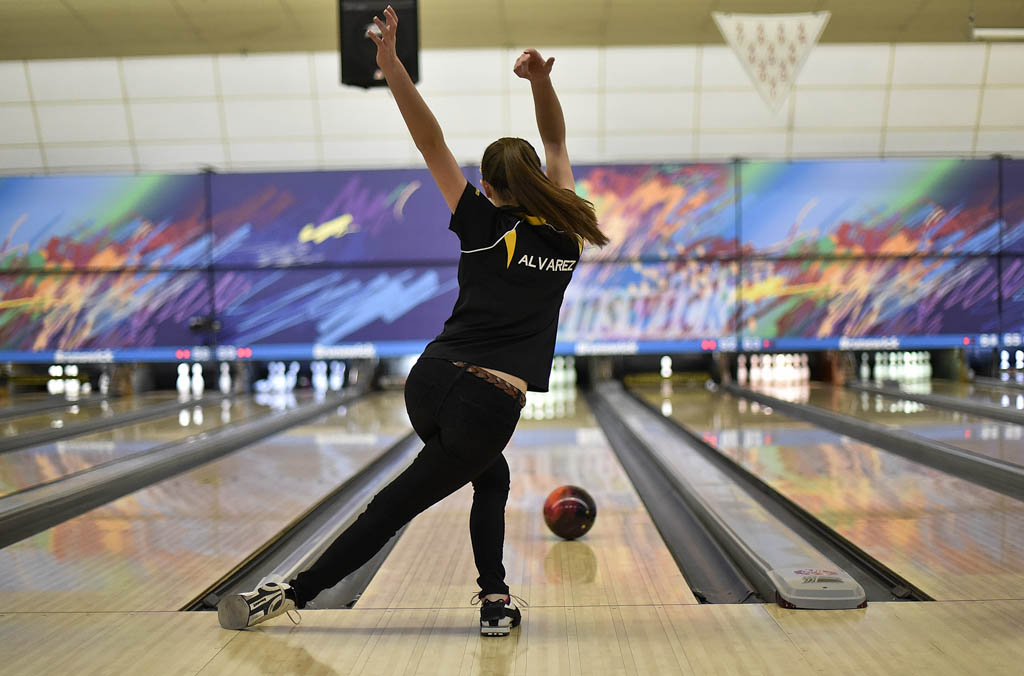 Woodbridge girls capture GMC bowling championship