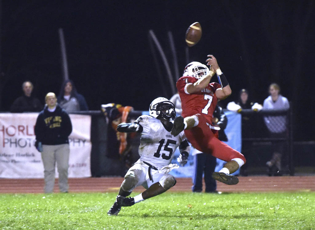 Manalapan teammates play final football game together