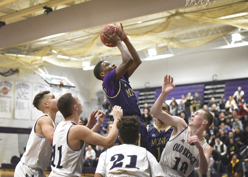 Old Bridge boys’ basketball team holds off Monroe