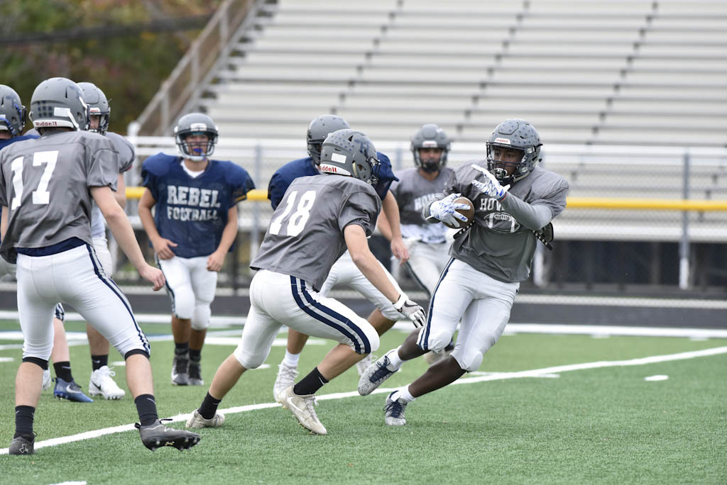 Howell gears up as state football playoffs begin