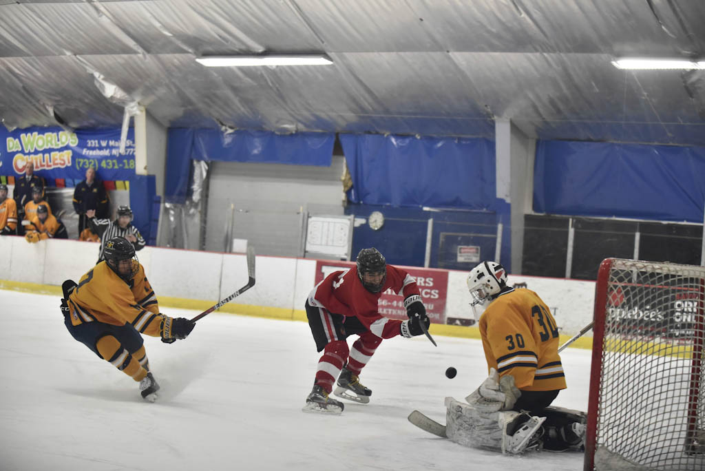 Epic ice hockey clash between Marlboro, Jackson Liberty results in tie