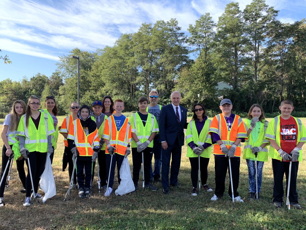 Mayor Owen Henry’s Clean Team beautifies waterfronts in Old Bridge