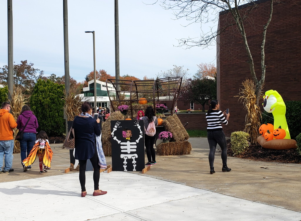 Candy and costumes galore in Old Bridge