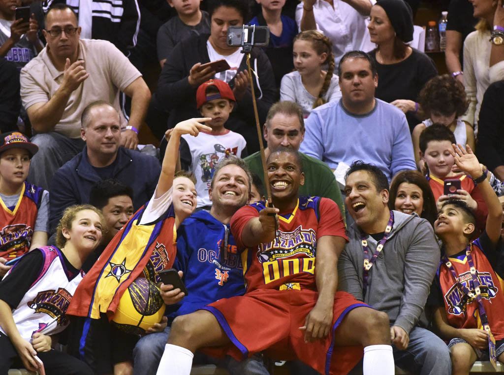 Harlem Wizards return to South River on Oct. 28