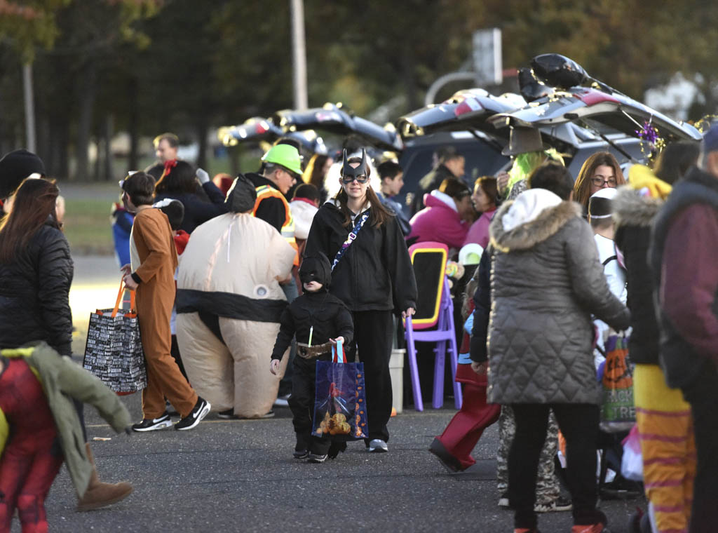 Trunk-or-Treat event to include hay rides, costume contest