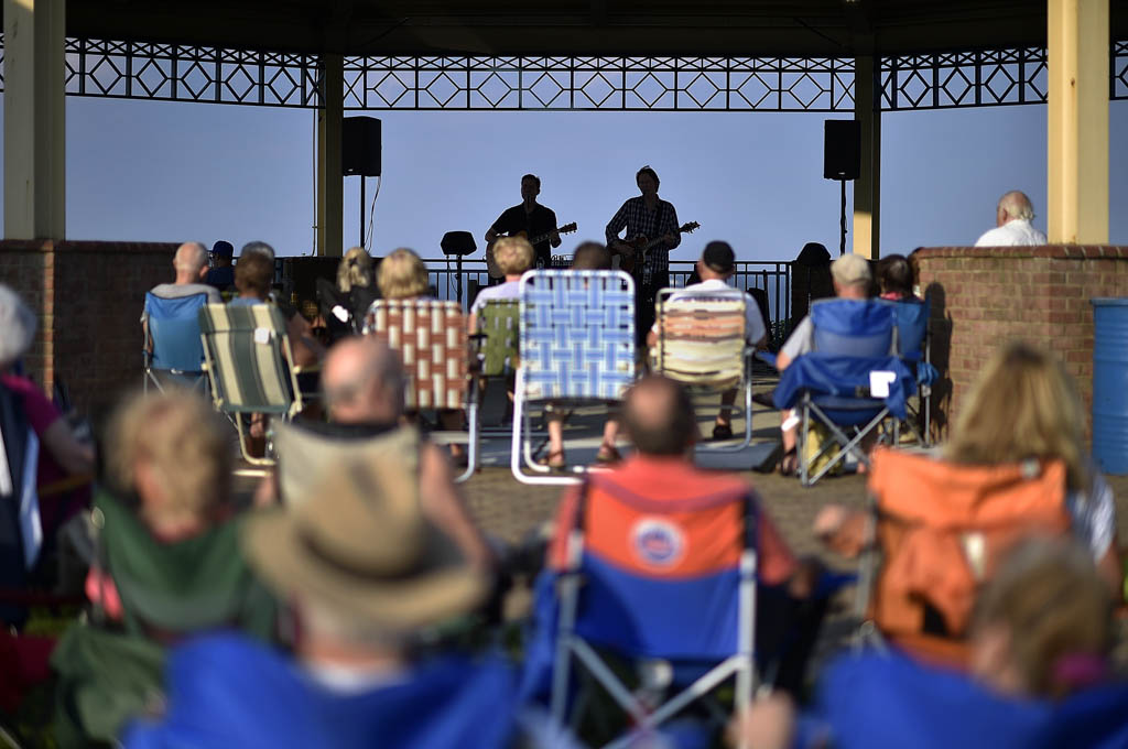 The Guthrie Brothers perform in South Amboy