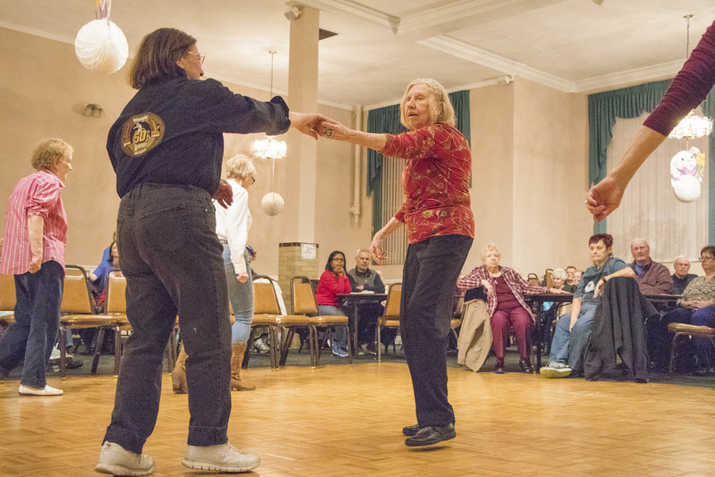 Free swing dance event on the Metuchen Town Plaza July 13