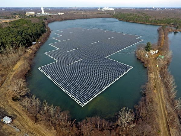 Floating solar system provides 100% of energy for Sayreville’s water treatment plant