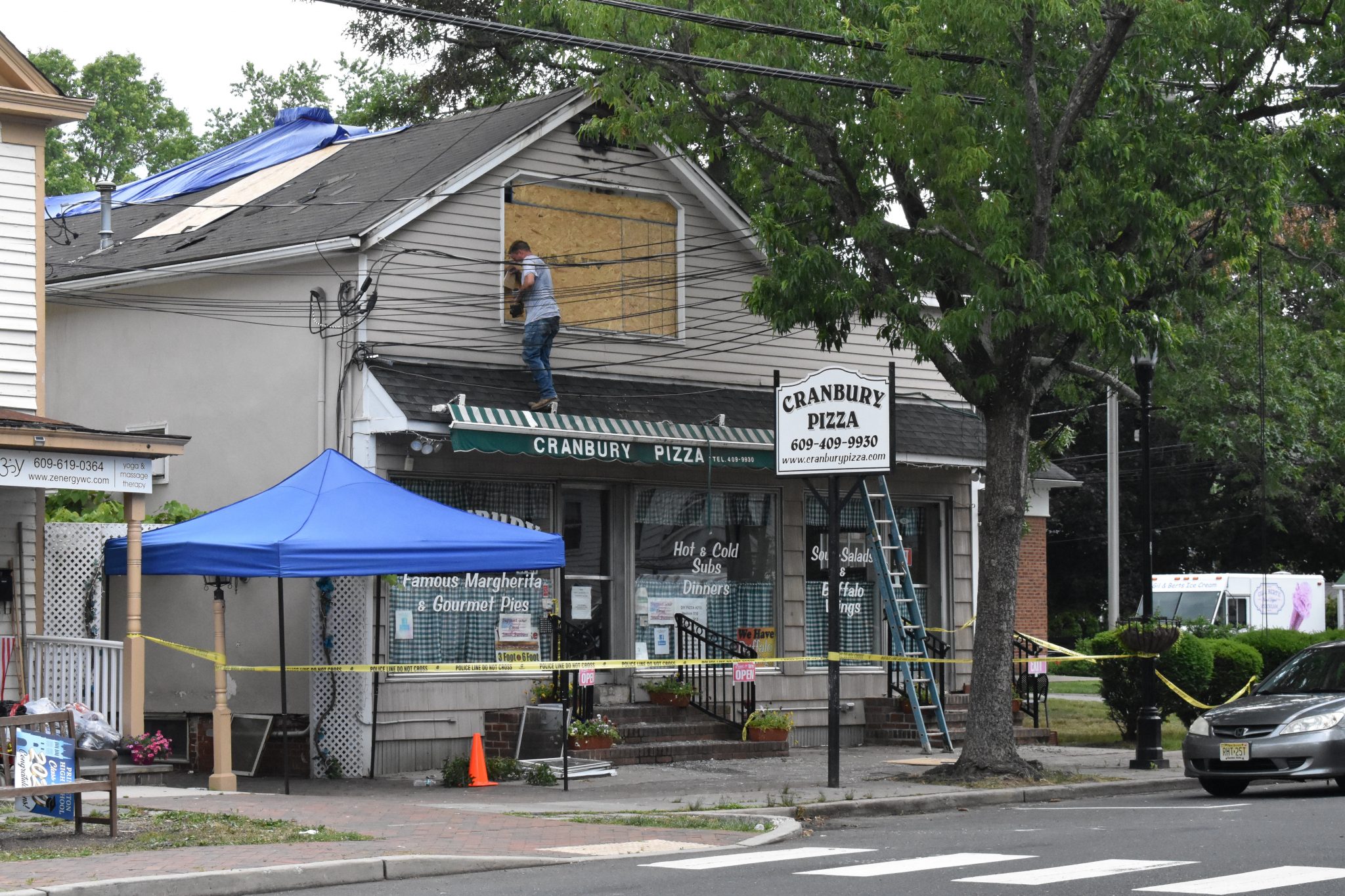 Cranbury Pizza reopens nine moths after fire