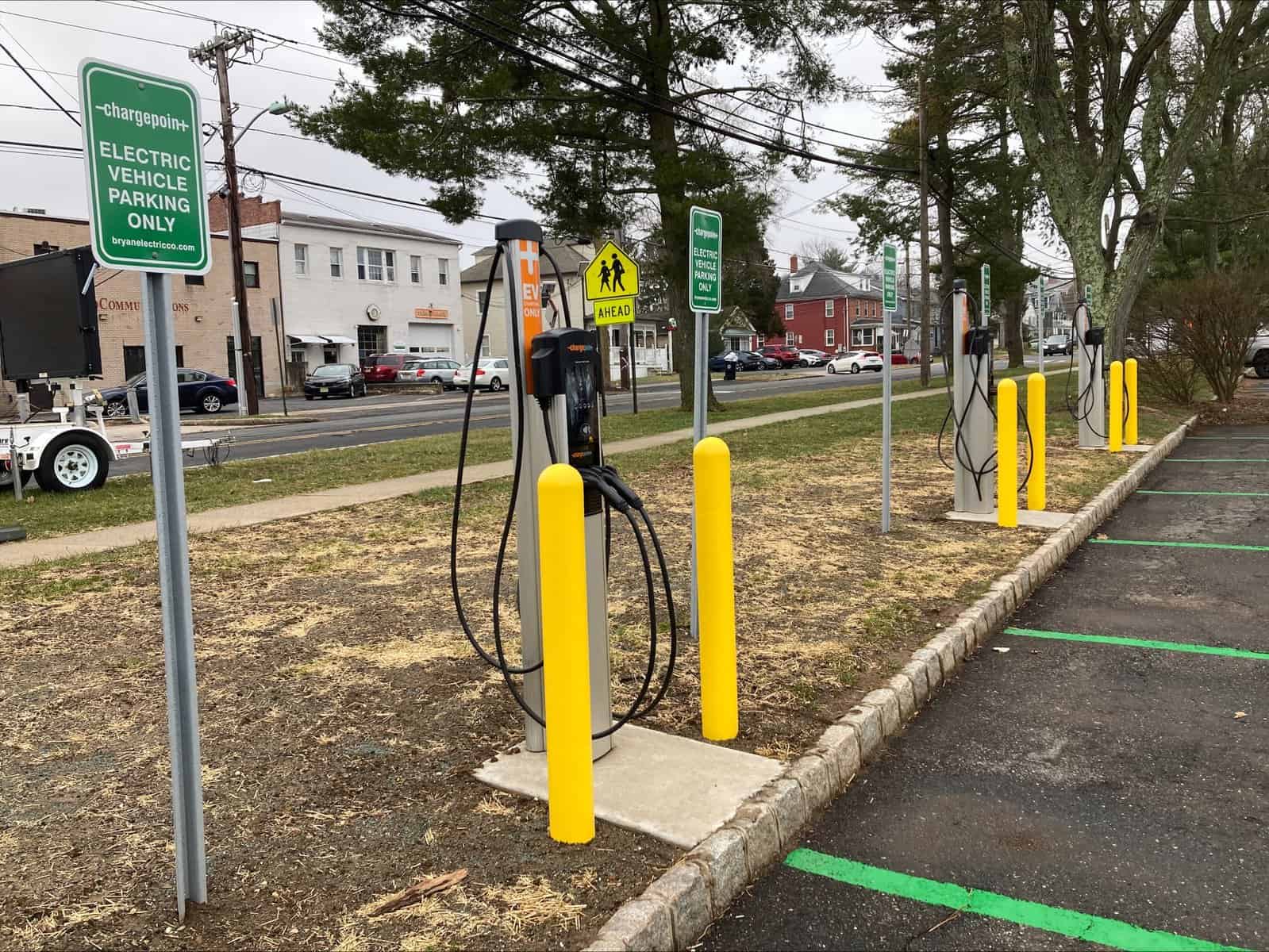 EV charging ports are now open at municipal parking lot